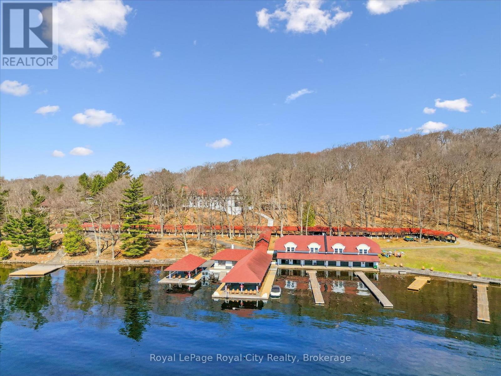 202 & 206 - 12 Bigwin Island, Lake Of Bays, Ontario  P0B 1A0 - Photo 44 - X12443406