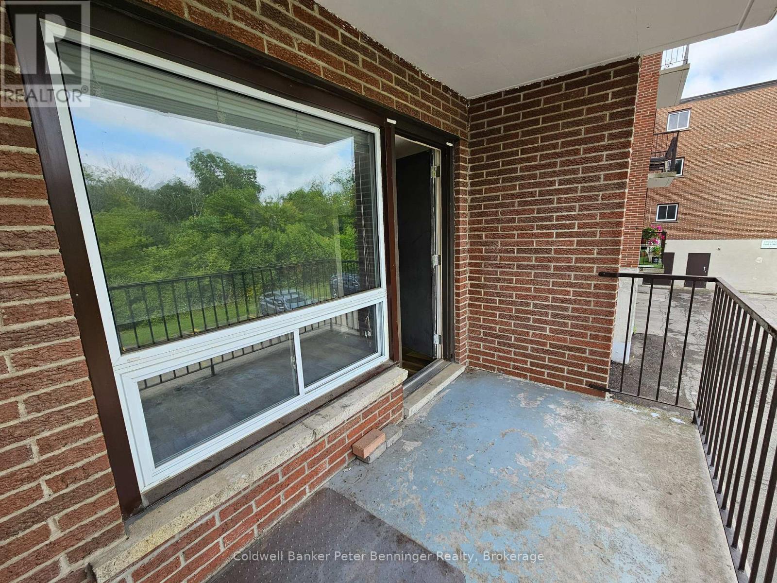 102 - 4 Avalon Place, Kitchener, Ontario  N2M 4N6 - Photo 12 - X12443420