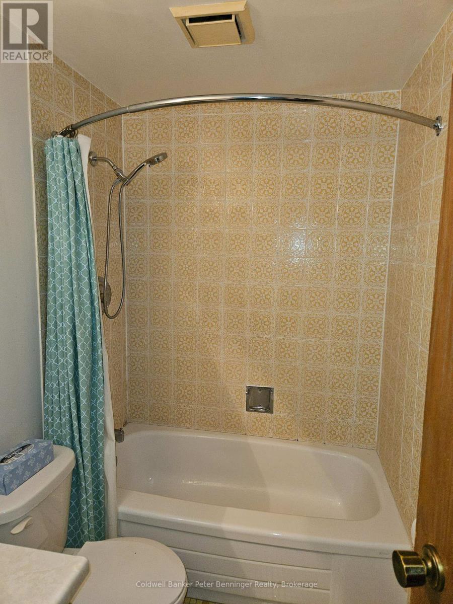 102 - 4 Avalon Place, Kitchener, Ontario  N2M 4N6 - Photo 22 - X12443420