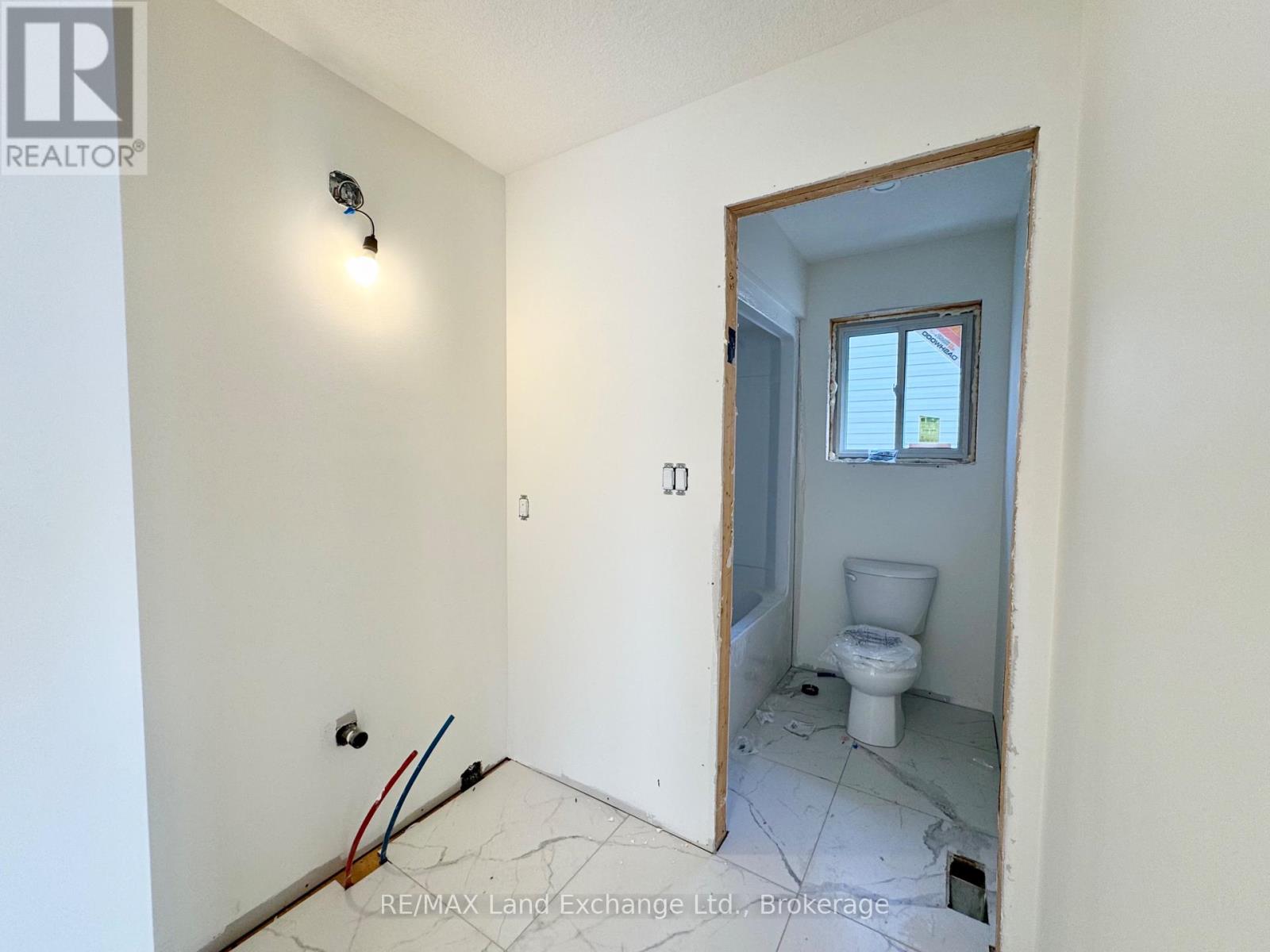 448 Burnside Street, Saugeen Shores, Ontario  N0H 2C3 - Photo 7 - X12443427