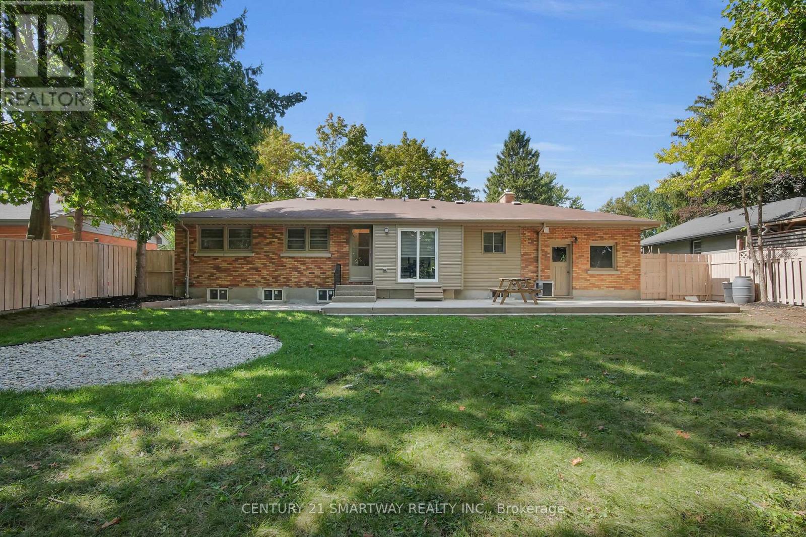 633 Donegal Drive, London North (North P), Ontario  N6H 3H6 - Photo 42 - X12442944