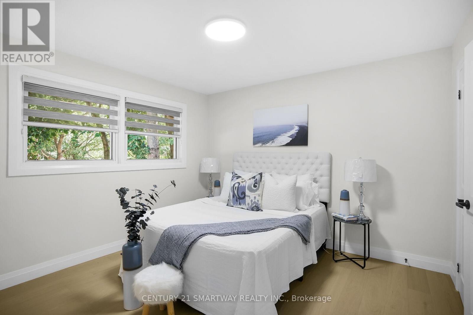 Photo 23 of 45 for 633 Donegal Drive