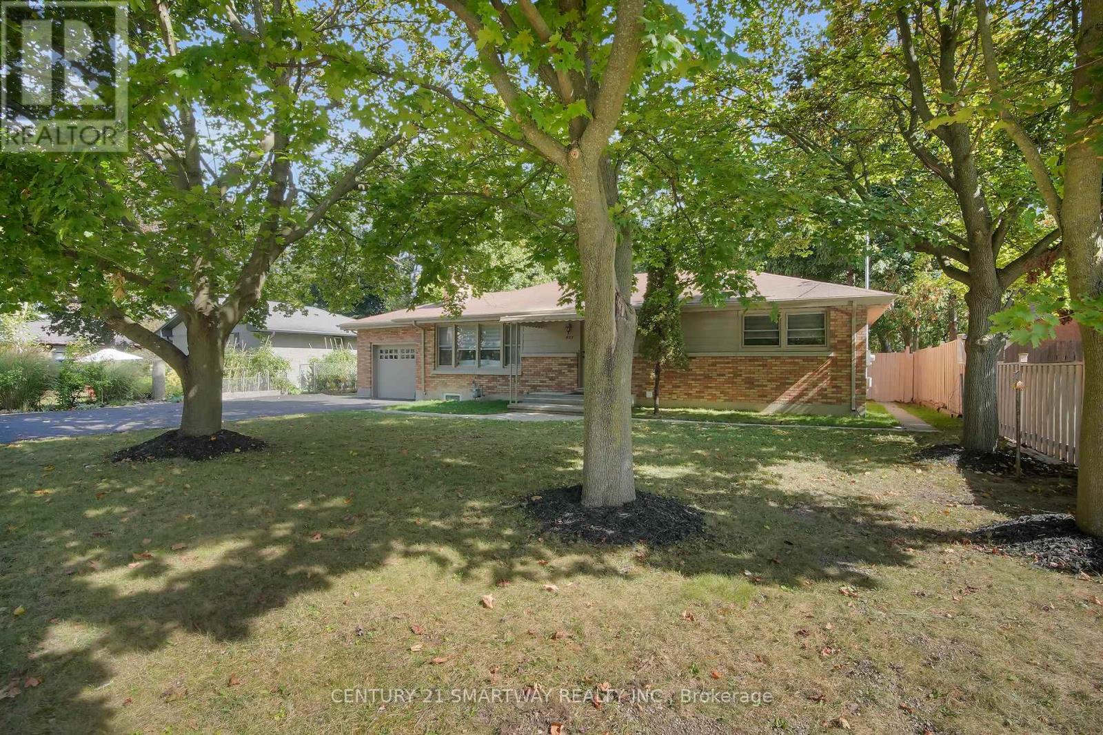 633 Donegal Drive, London North (North P), Ontario  N6H 3H6 - Photo 2 - X12442944