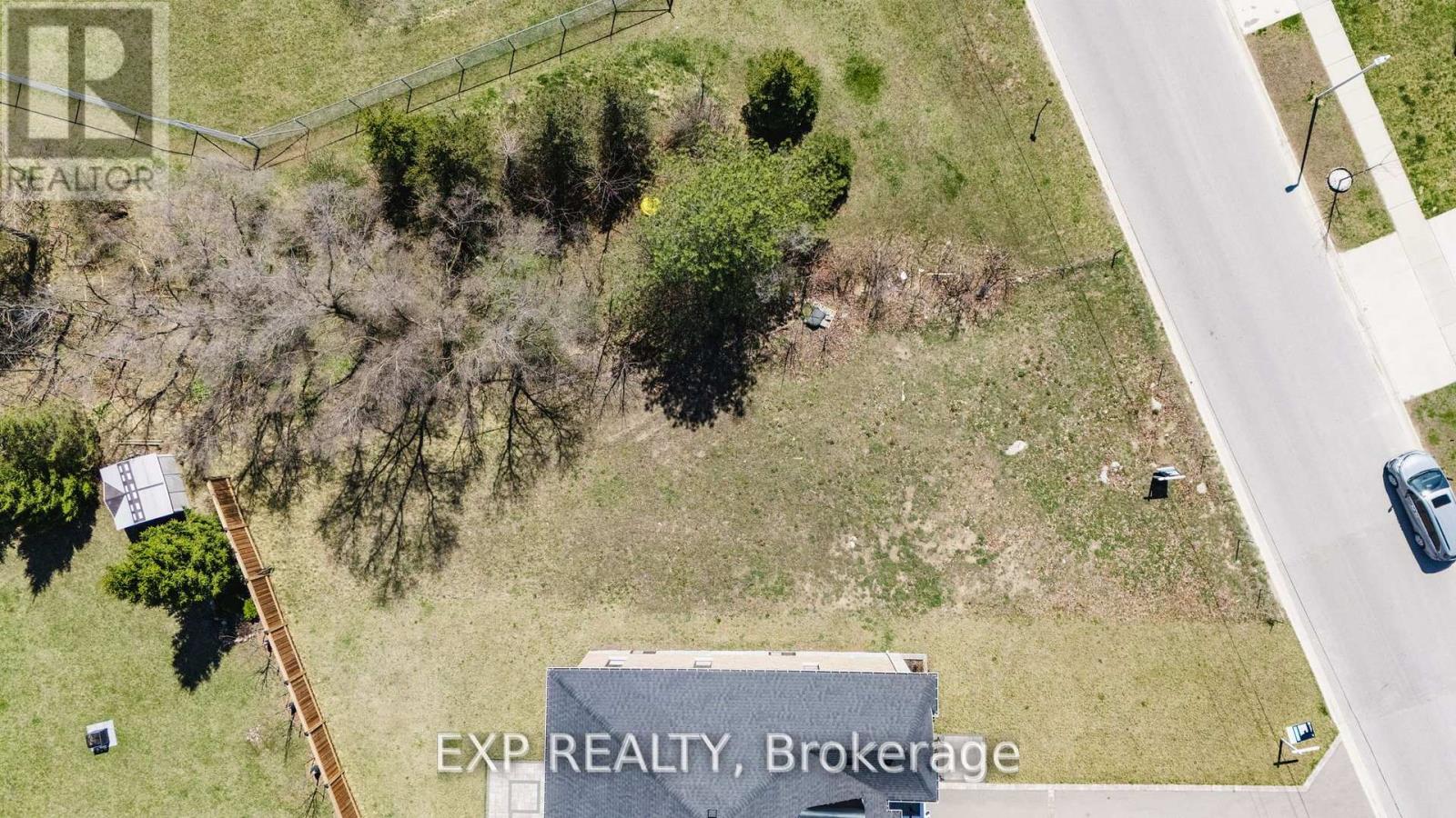 187 Queen Street, Middlesex Centre, Ontario  N0L 1R0 - Photo 8 - X12443453