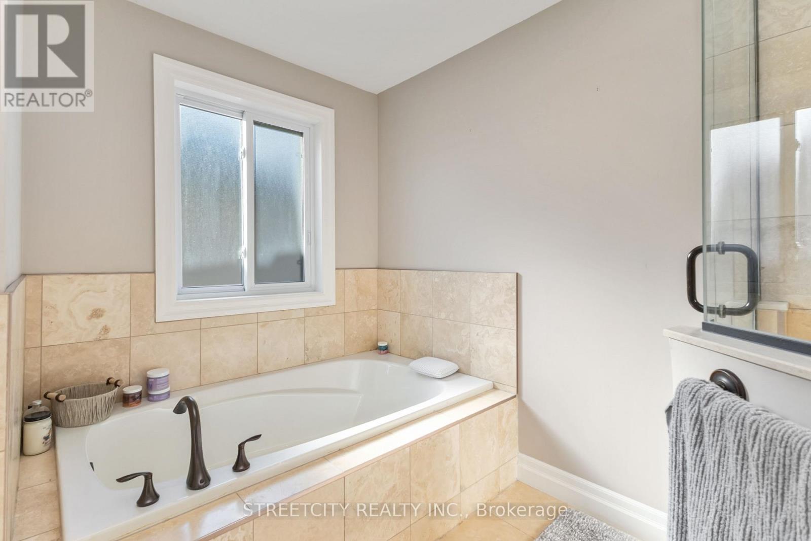 1160 Cardinal Road, London South, Ontario  N6M 0C3 - Photo 31 - X12443460