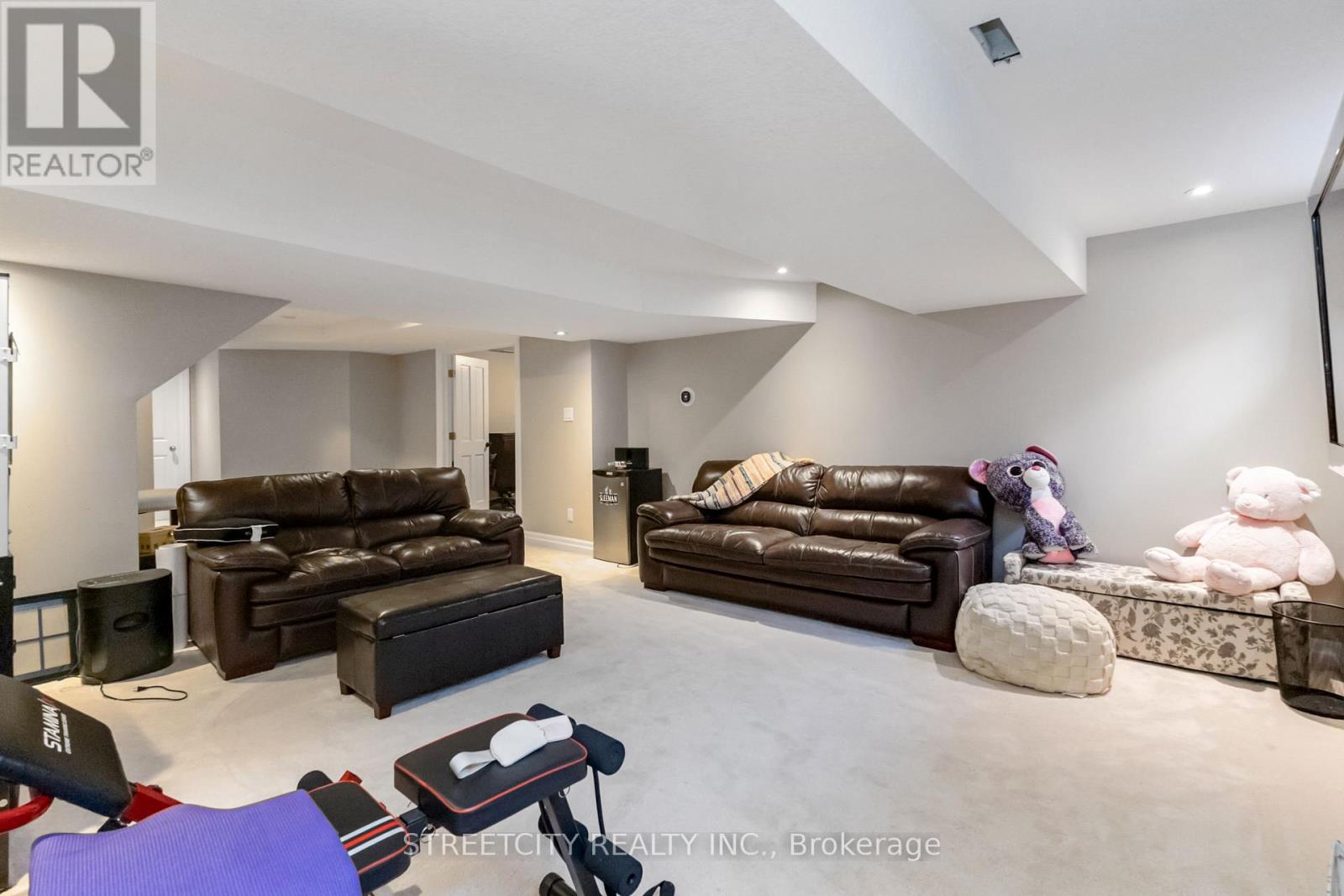1160 Cardinal Road, London South, Ontario  N6M 0C3 - Photo 39 - X12443460