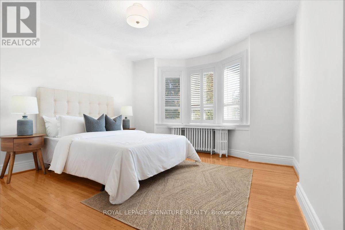 42 Manchester Avenue, Toronto, Ontario  M6G 1V3 - Photo 22 - W12422602
