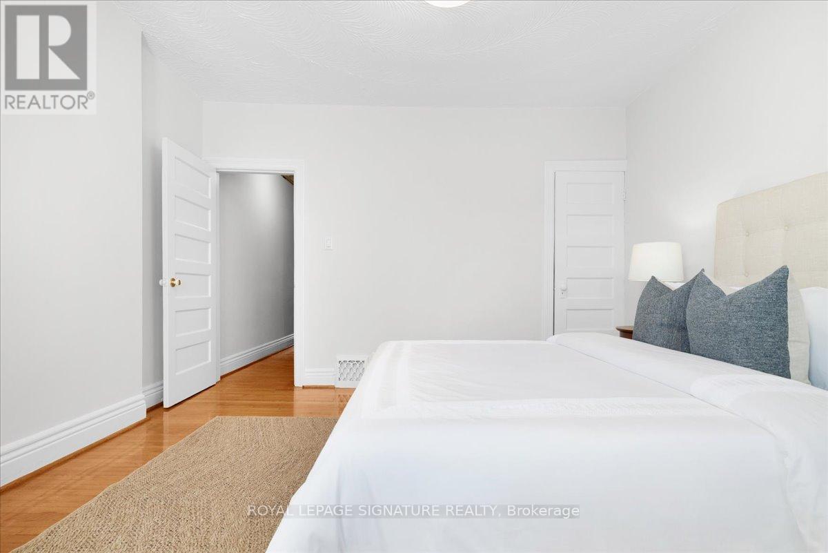 42 Manchester Avenue, Toronto, Ontario  M6G 1V3 - Photo 24 - W12422602