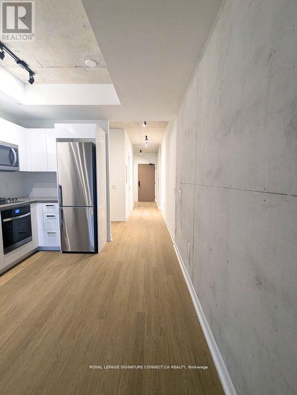 204 - 195 Mccaul Street, Toronto, Ontario  M5T 1W6 - Photo 3 - C12443212