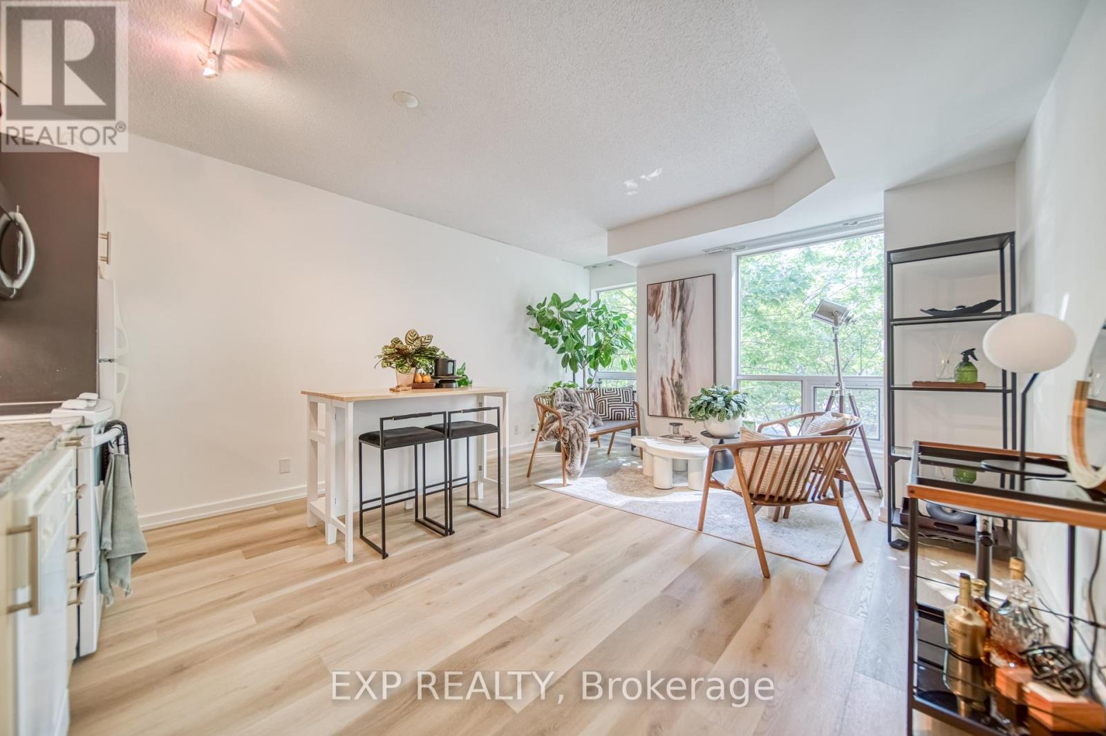 M10 - 350 Wellington Street W, Toronto (Waterfront Communities), Ontario  M5V 3W9 - Photo 1 - C12443280