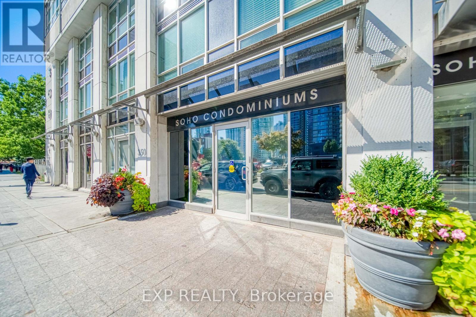 M10 - 350 Wellington Street W, Toronto (Waterfront Communities), Ontario  M5V 3W9 - Photo 3 - C12443280