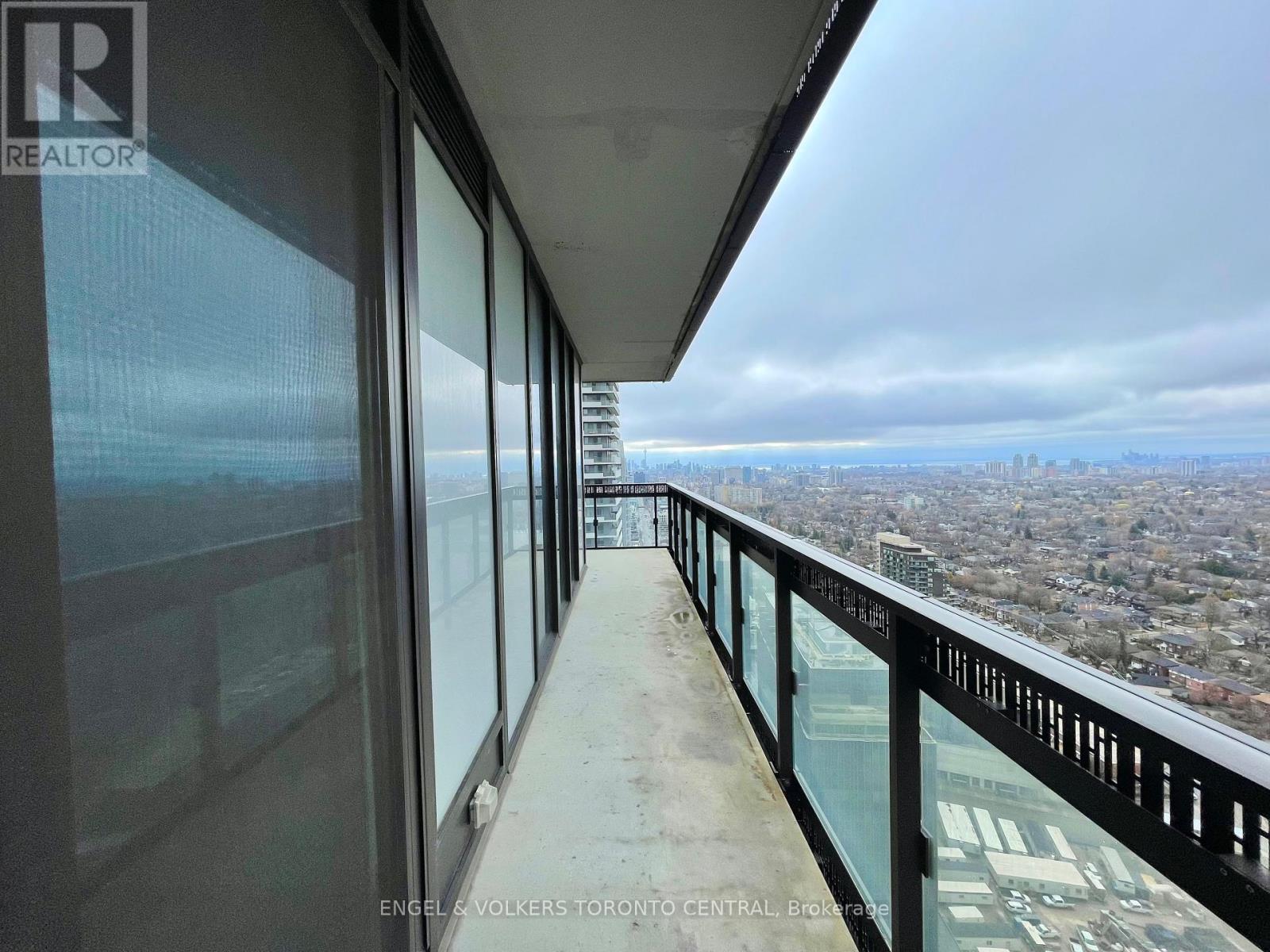 3002 - 8 Eglinton Avenue E, Toronto (Mount Pleasant West), Ontario  M4P 1A6 - Photo 16 - C12443307