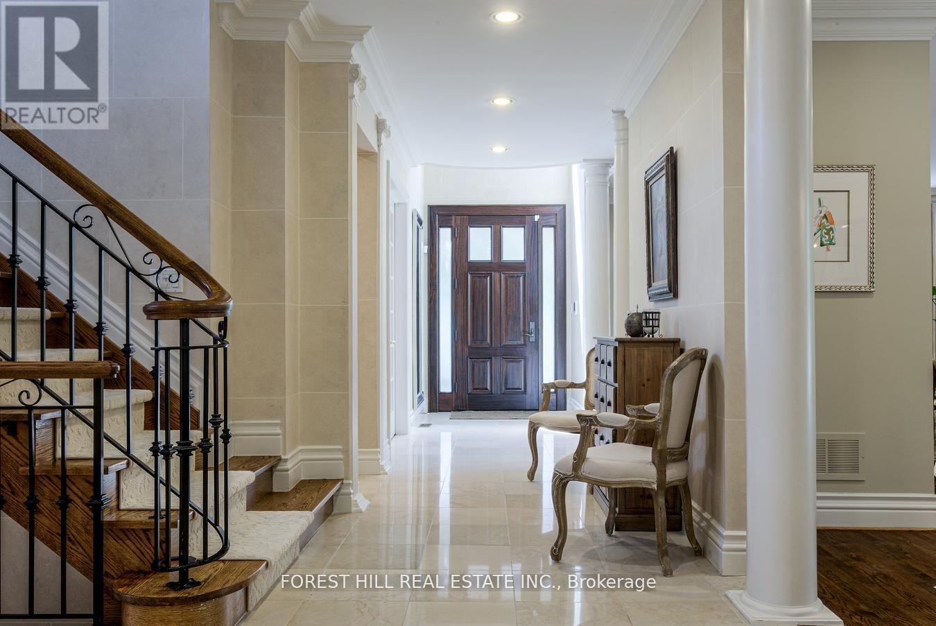 42 Aldershot Crescent, Toronto, Ontario  M2P 1L9 - Photo 2 - C12443333