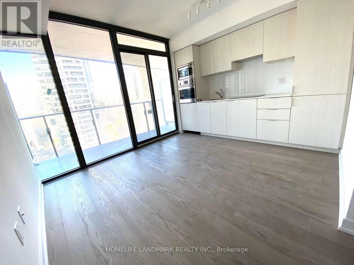 2010 - 11 Wellesley Street W, Toronto, Ontario  M4Y 1E8 - Photo 4 - C12443347