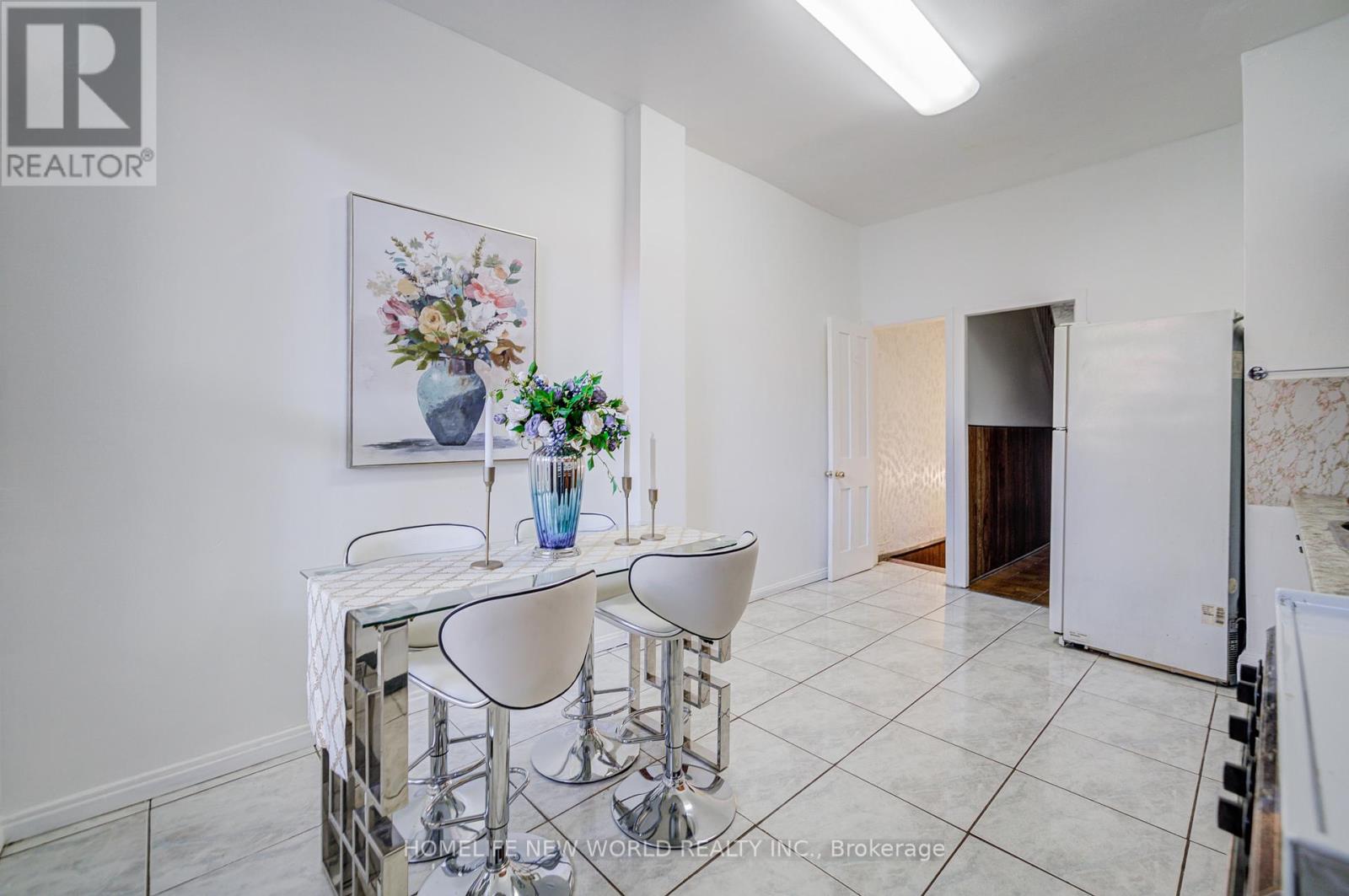 726 Adelaide Street W, Toronto (Niagara), Ontario  M6J 1B1 - Photo 12 - C12443354