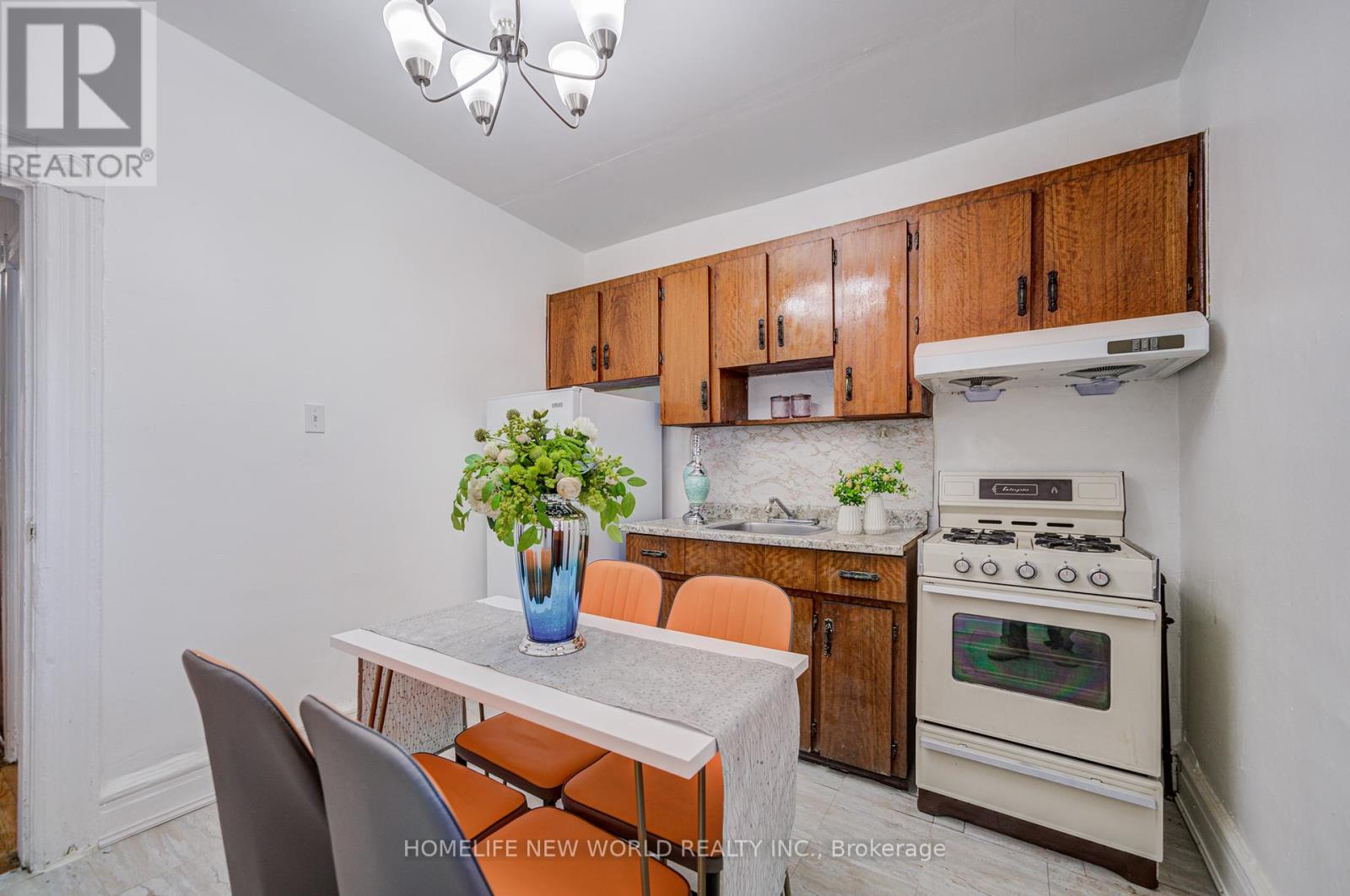 726 Adelaide Street W, Toronto (Niagara), Ontario  M6J 1B1 - Photo 27 - C12443354