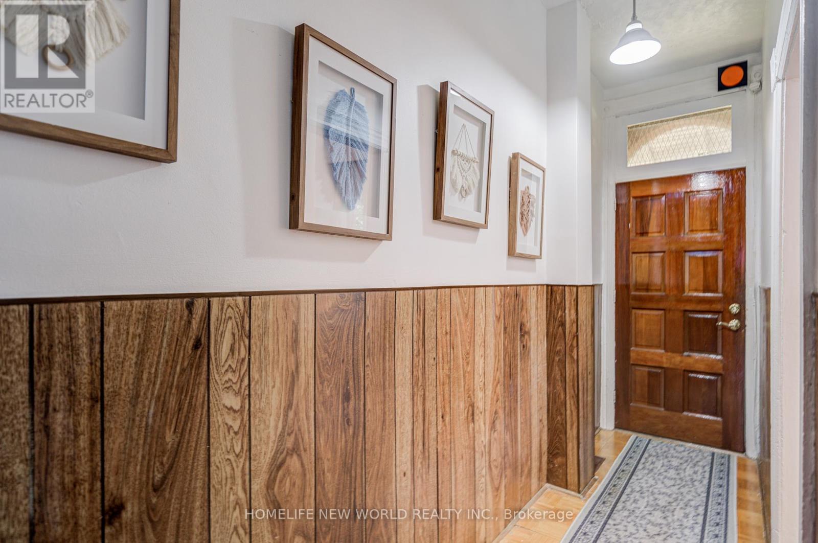 726 Adelaide Street W, Toronto (Niagara), Ontario  M6J 1B1 - Photo 4 - C12443354