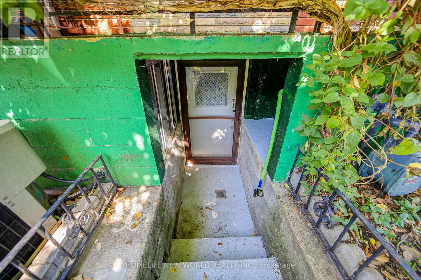 726 Adelaide Street W, Toronto (Niagara), Ontario  M6J 1B1 - Photo 42 - C12443354
