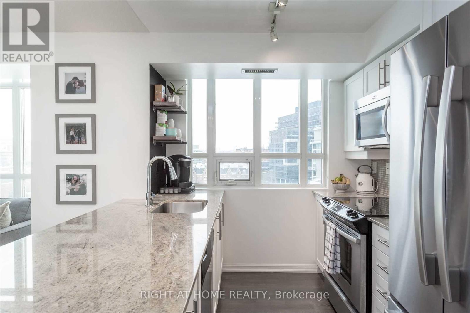 715 - 125 Western Battery Road, Toronto, Ontario  M6K 3R8 - Photo 3 - C12443371