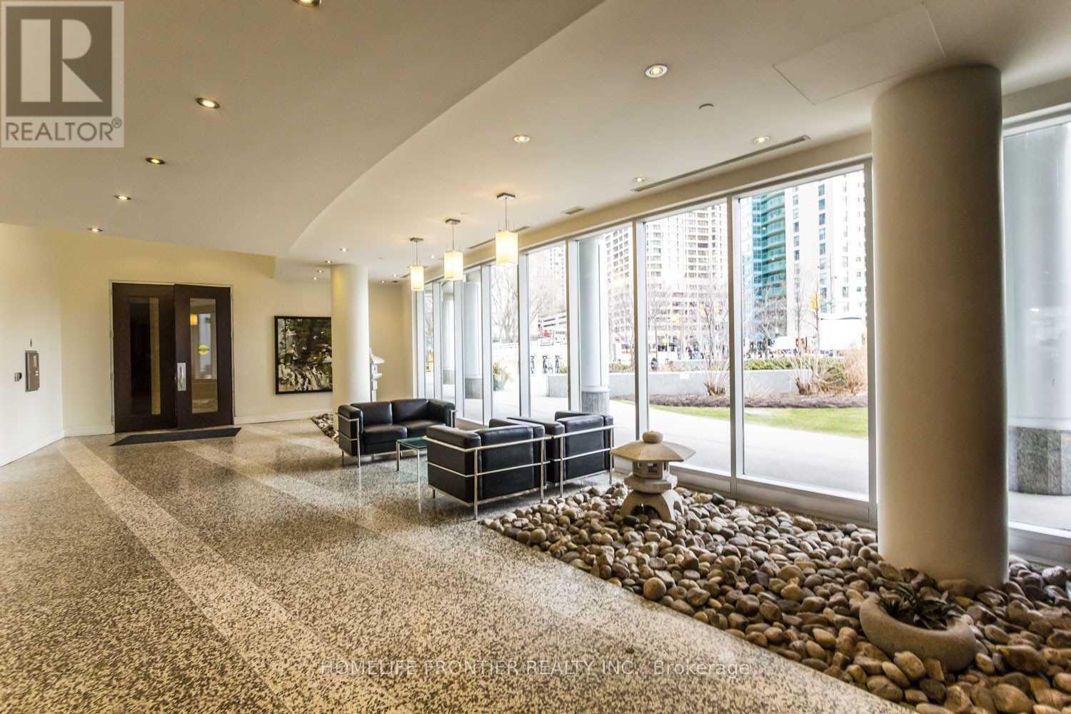 507 - 208 Queens Quay W, Toronto, Ontario  M5J 2Y5 - Photo 2 - C12443381