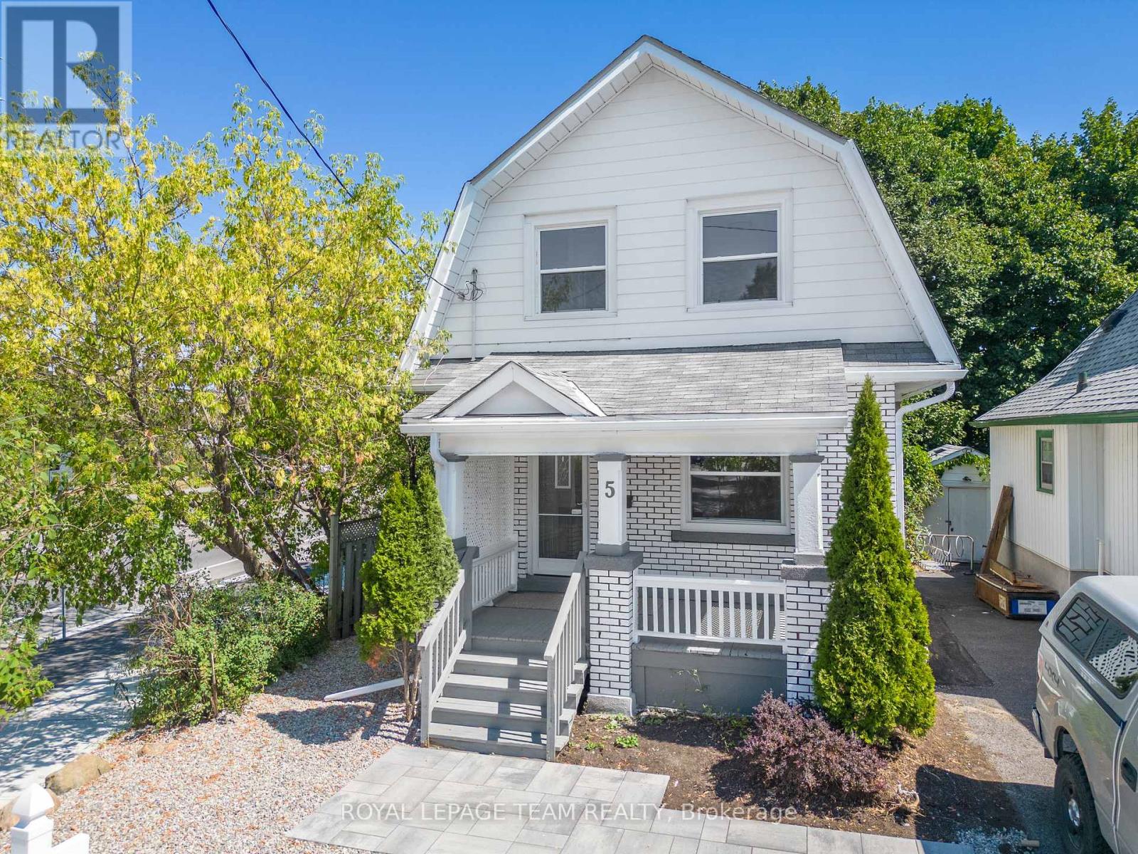 5 Gilchrist Avenue, Ottawa, Ontario  K1Y 0M7 - Photo 2 - X12443403