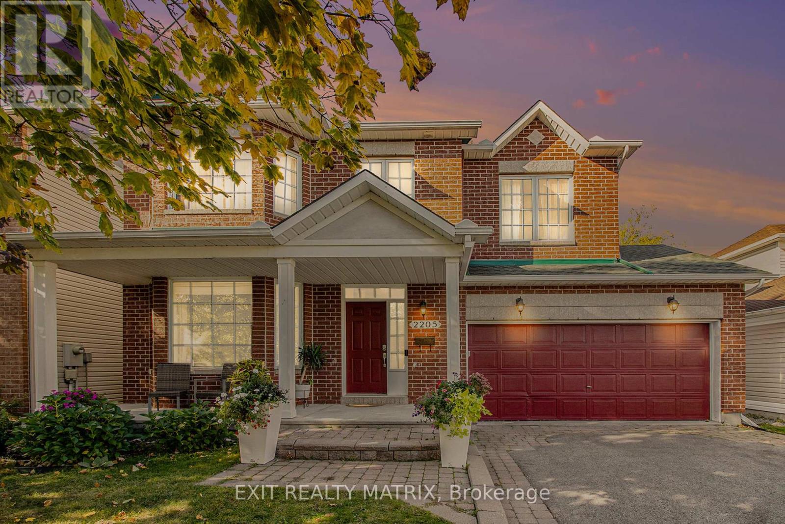 2205 Blue Willow Crescent, Ottawa, Ontario  K1W 1K6 - Photo 1 - X12443410