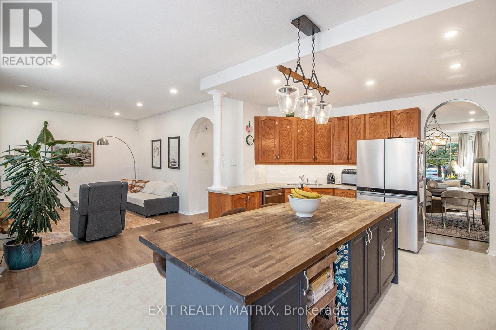 2205 Blue Willow Crescent, Ottawa, Ontario  K1W 1K6 - Photo 22 - X12443410