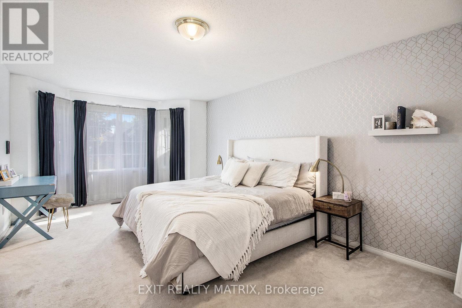 2205 Blue Willow Crescent, Ottawa, Ontario  K1W 1K6 - Photo 30 - X12443410