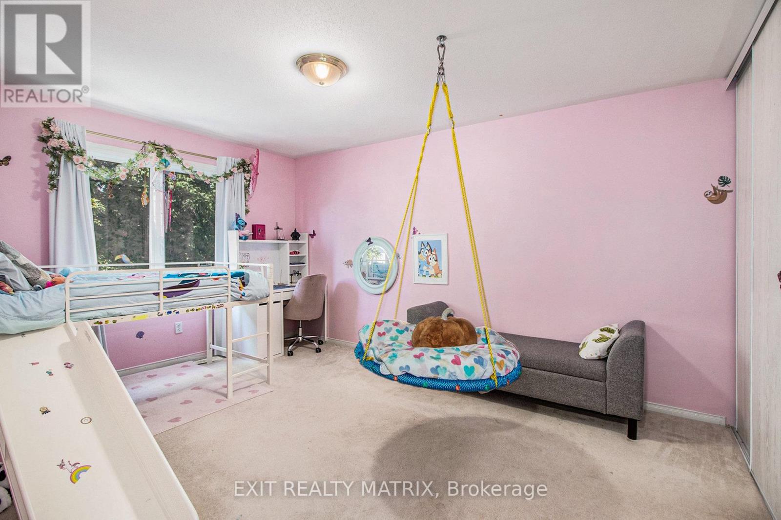 2205 Blue Willow Crescent, Ottawa, Ontario  K1W 1K6 - Photo 35 - X12443410