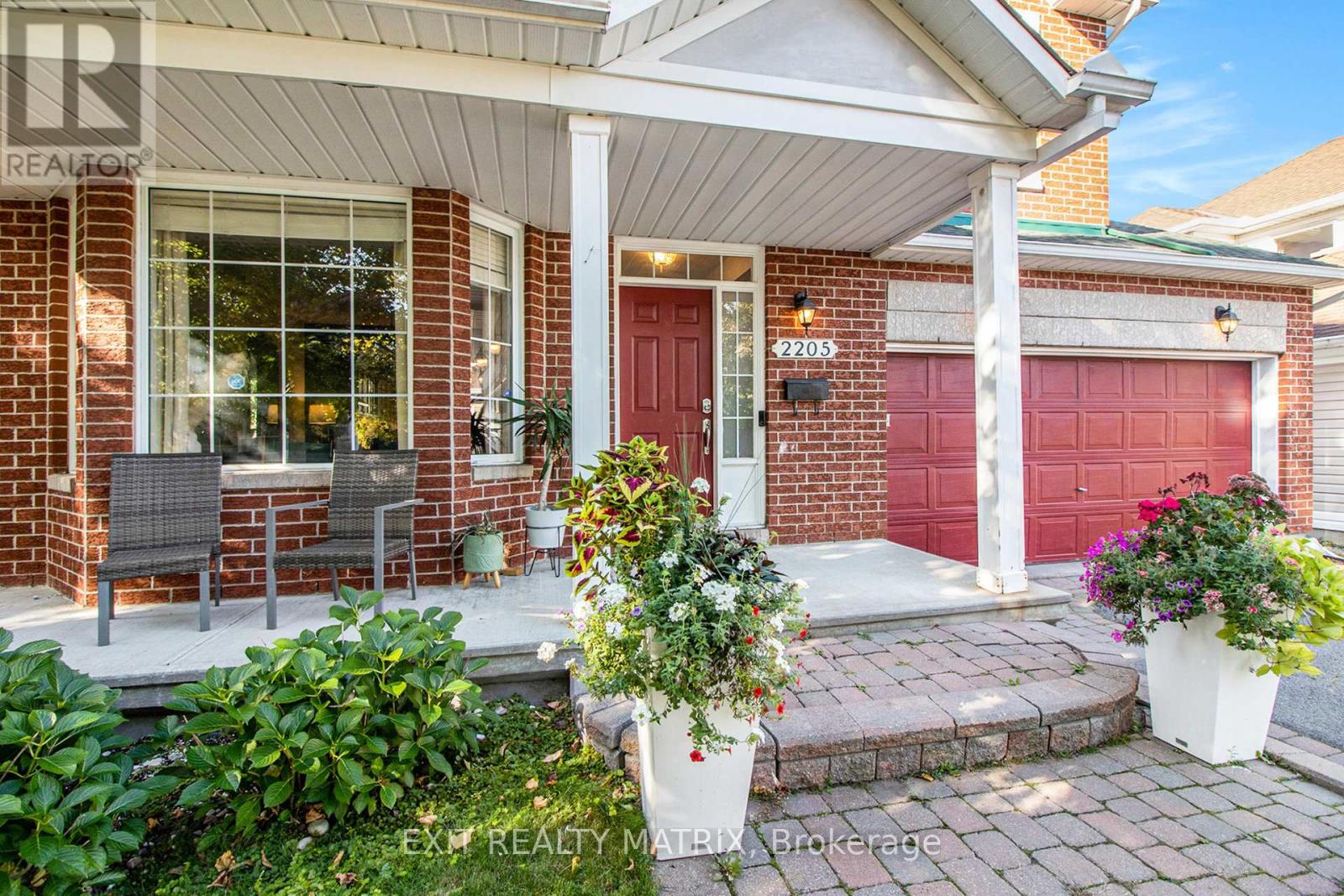 2205 Blue Willow Crescent, Ottawa, Ontario  K1W 1K6 - Photo 4 - X12443410
