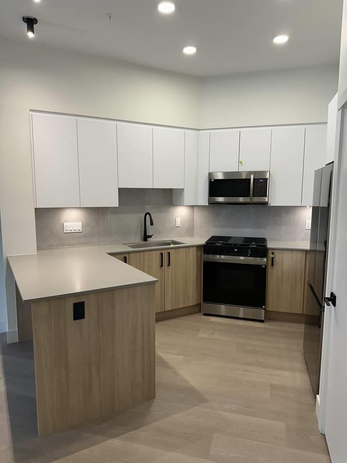 B42X B42X 8230 STREET, Langley, British Columbia