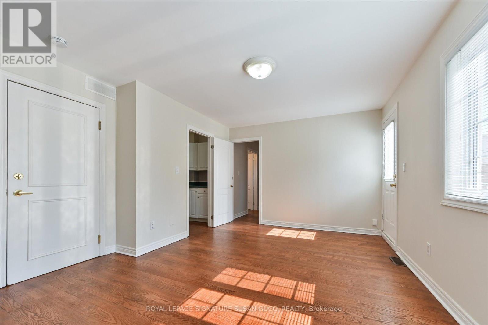 454 Donlands Avenue, Toronto (East York), Ontario  M4J 3S5 - Photo 15 - E12443229
