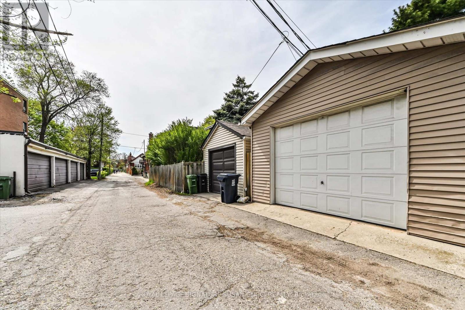 454 Donlands Avenue, Toronto (East York), Ontario  M4J 3S5 - Photo 49 - E12443229