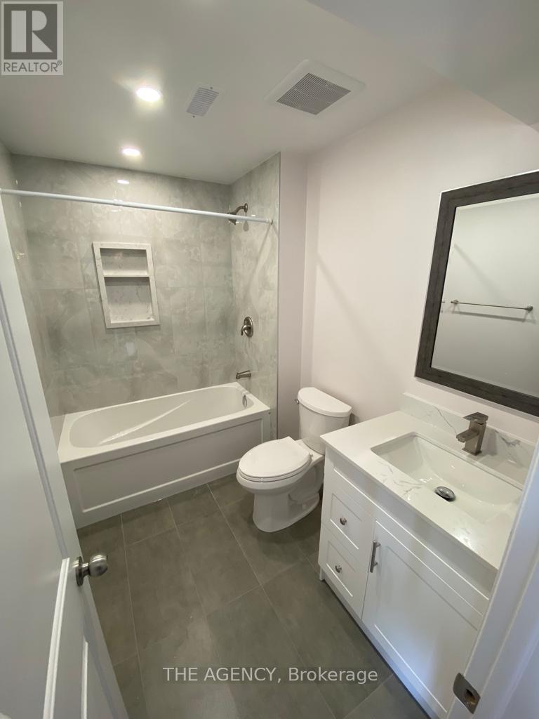 2697 Delphinium Trail, Pickering, Ontario  L1X 0L9 - Photo 5 - E12443303