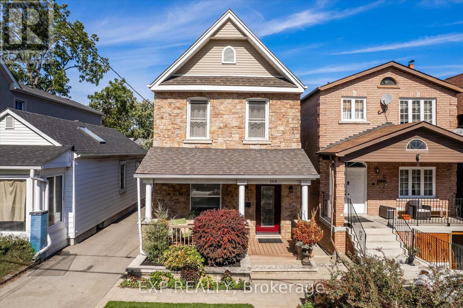 108 Barker Avenue, Toronto (Danforth Village-East York), Ontario  M4C 2N9 - Photo 1 - E12443383