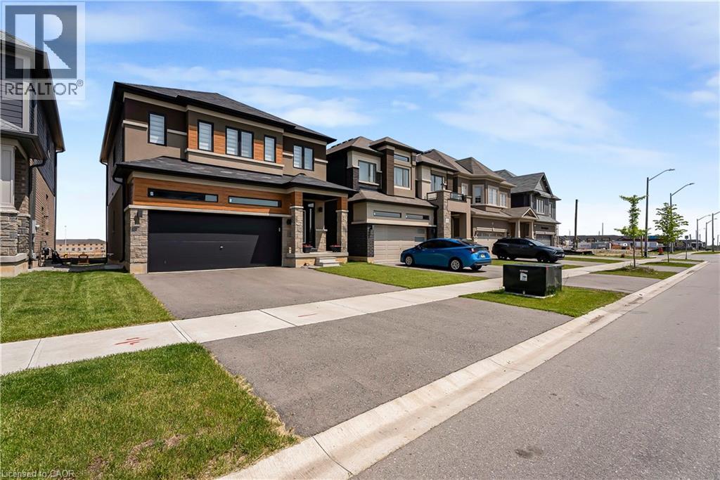 16 Scenic Ridge Gate, Paris, Ontario  N3L 0K4 - Photo 2 - 40776162