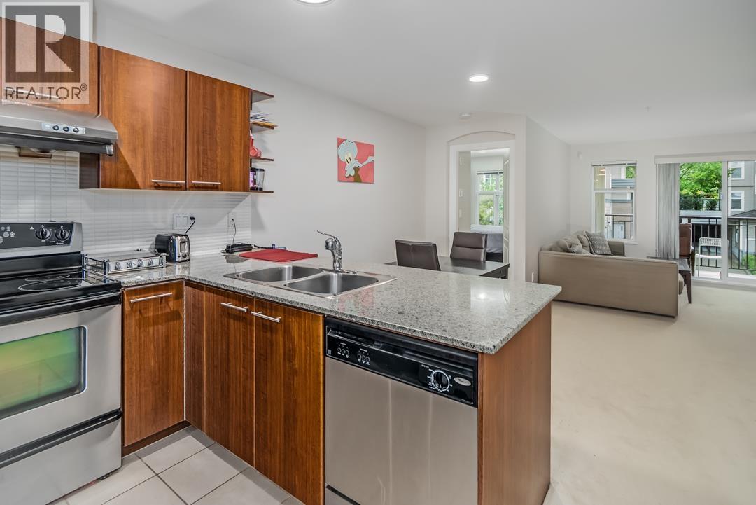 315 4788 Brentwood Drive, Burnaby, British Columbia  V5C 0C5 - Photo 13 - R3055035