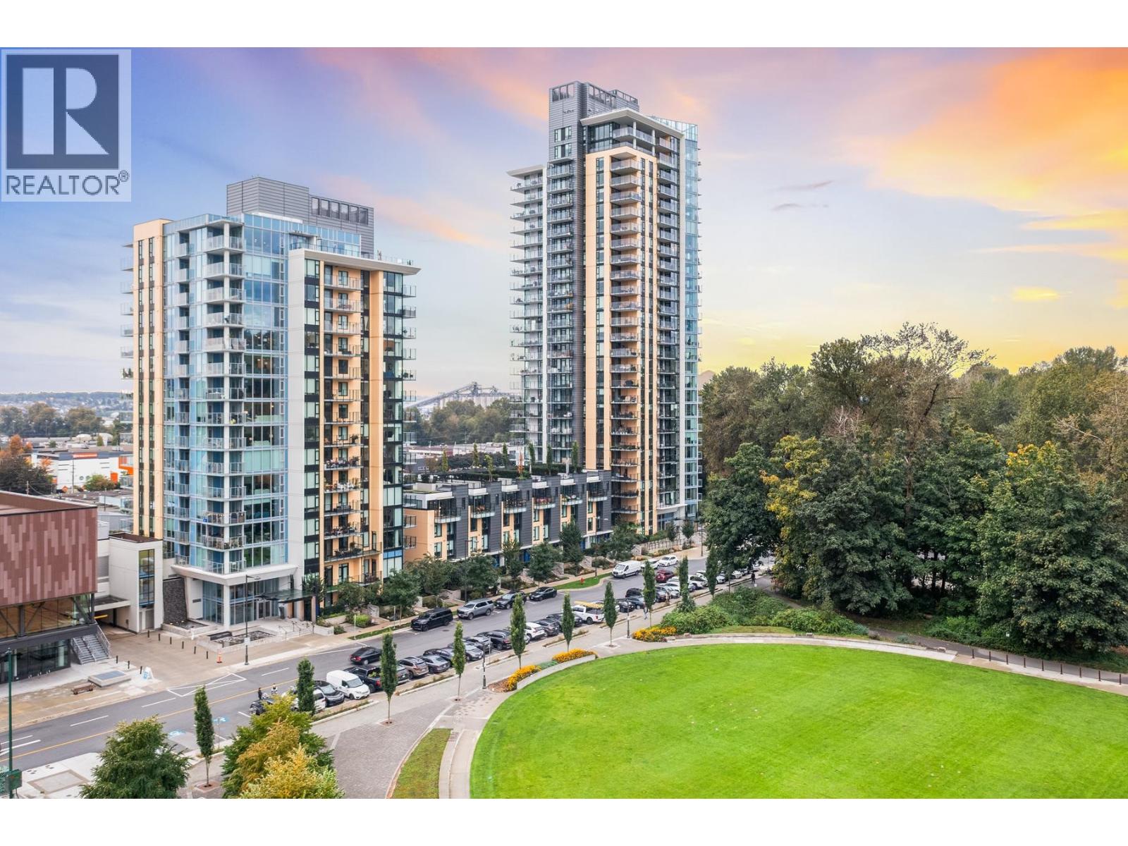 502 1401 Hunter Street, North Vancouver, British Columbia  V7J 0E2 - Photo 1 - R3055048