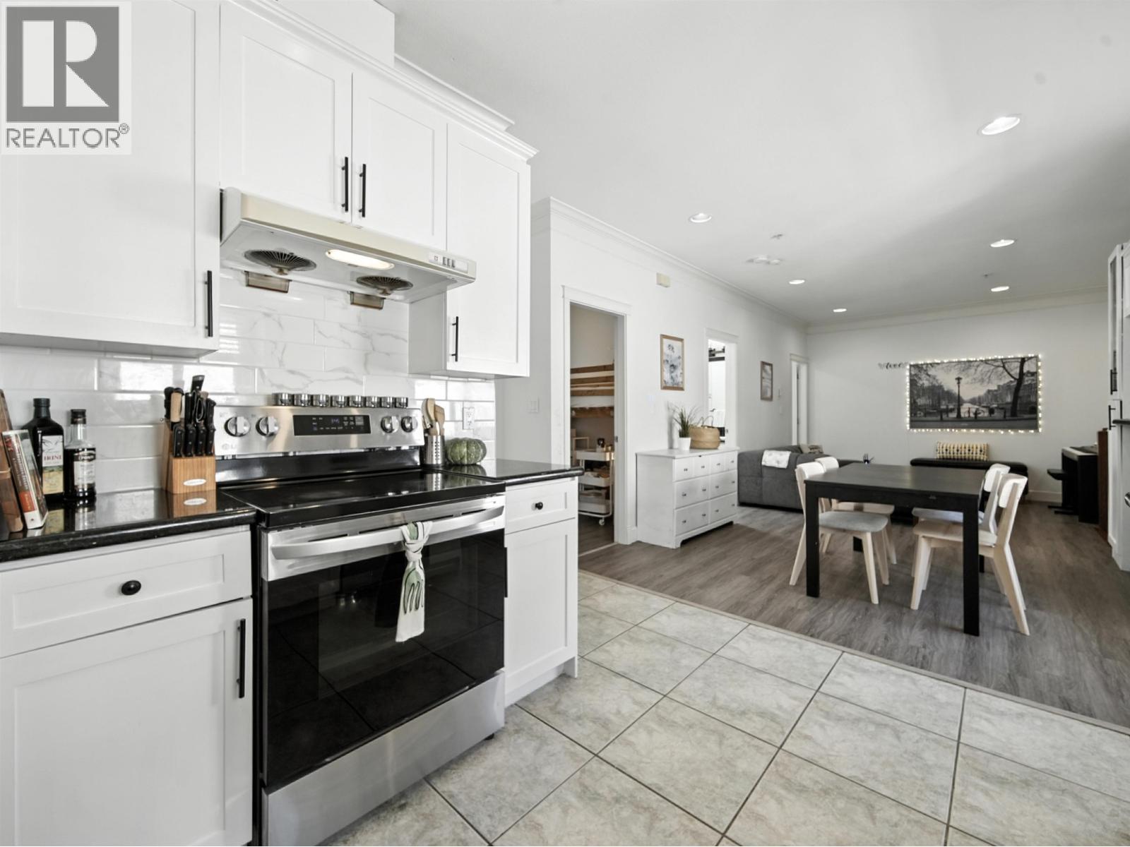 1430 E 8th Avenue, Vancouver, British Columbia  V5N 1T4 - Photo 11 - R3055056