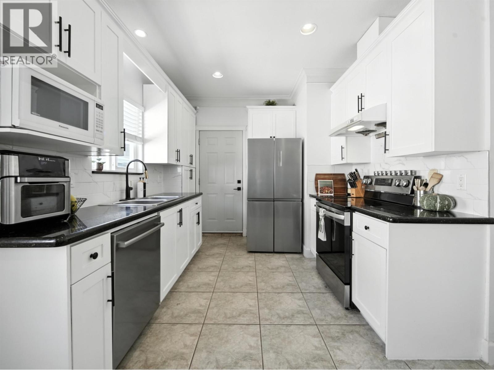 1430 E 8th Avenue, Vancouver, British Columbia  V5N 1T4 - Photo 15 - R3055056