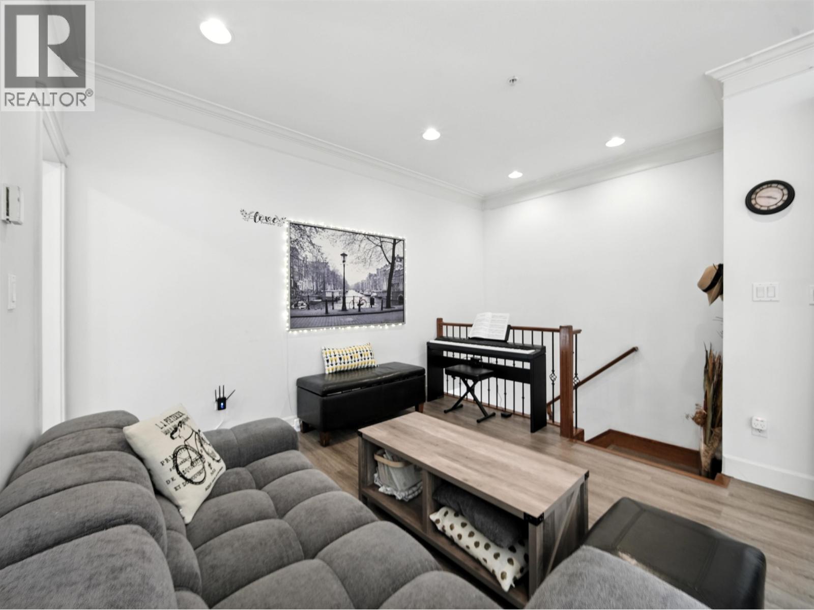 1430 E 8th Avenue, Vancouver, British Columbia  V5N 1T4 - Photo 2 - R3055056