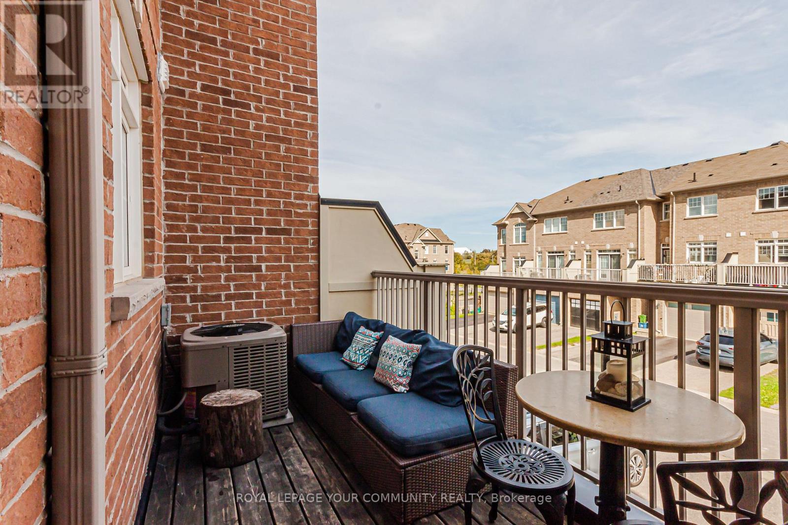 37 Gadani Drive, Markham, Ontario  L6E 0R2 - Photo 14 - N12443216