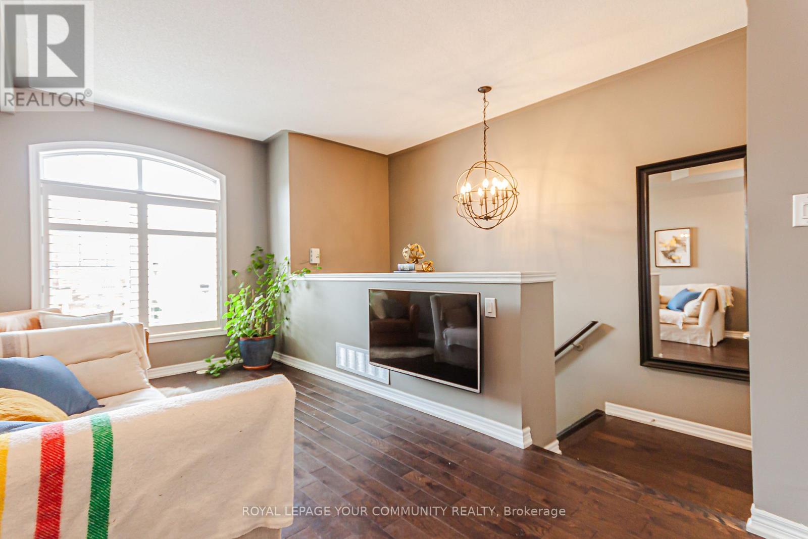37 Gadani Drive, Markham, Ontario  L6E 0R2 - Photo 5 - N12443216