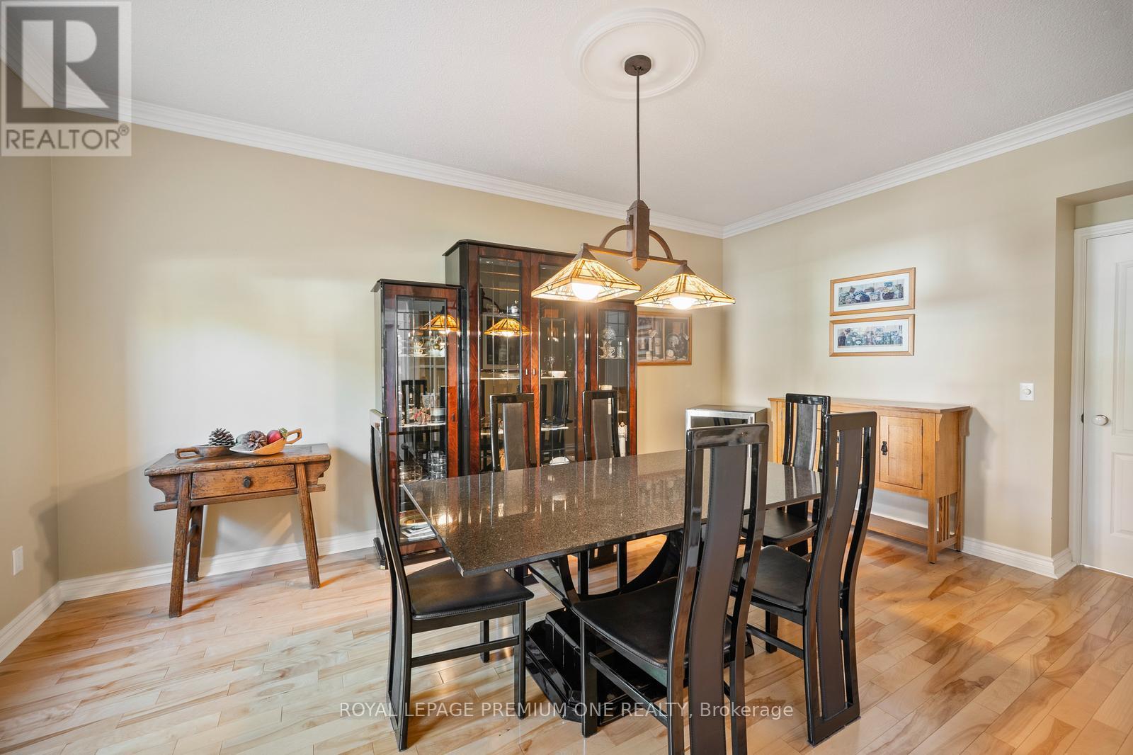 536 Village Parkway, Markham (Unionville), Ontario  L3R 9N5 - Photo 18 - N12443262