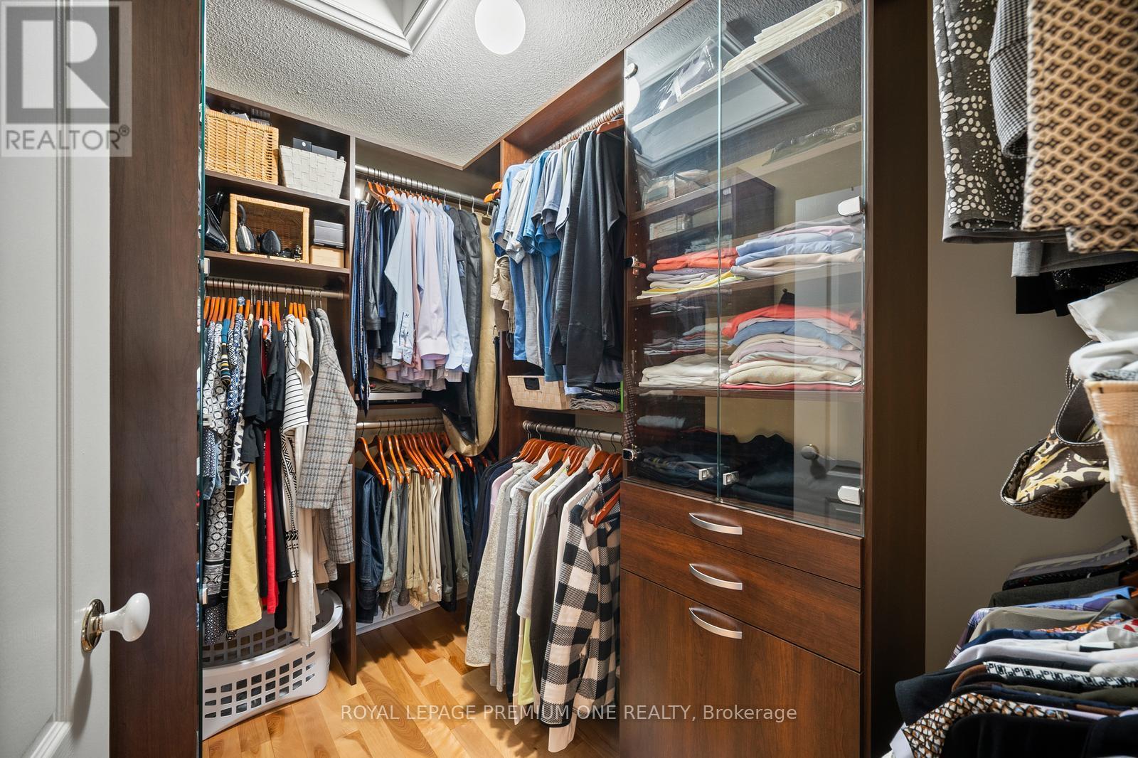 536 Village Parkway, Markham (Unionville), Ontario  L3R 9N5 - Photo 25 - N12443262