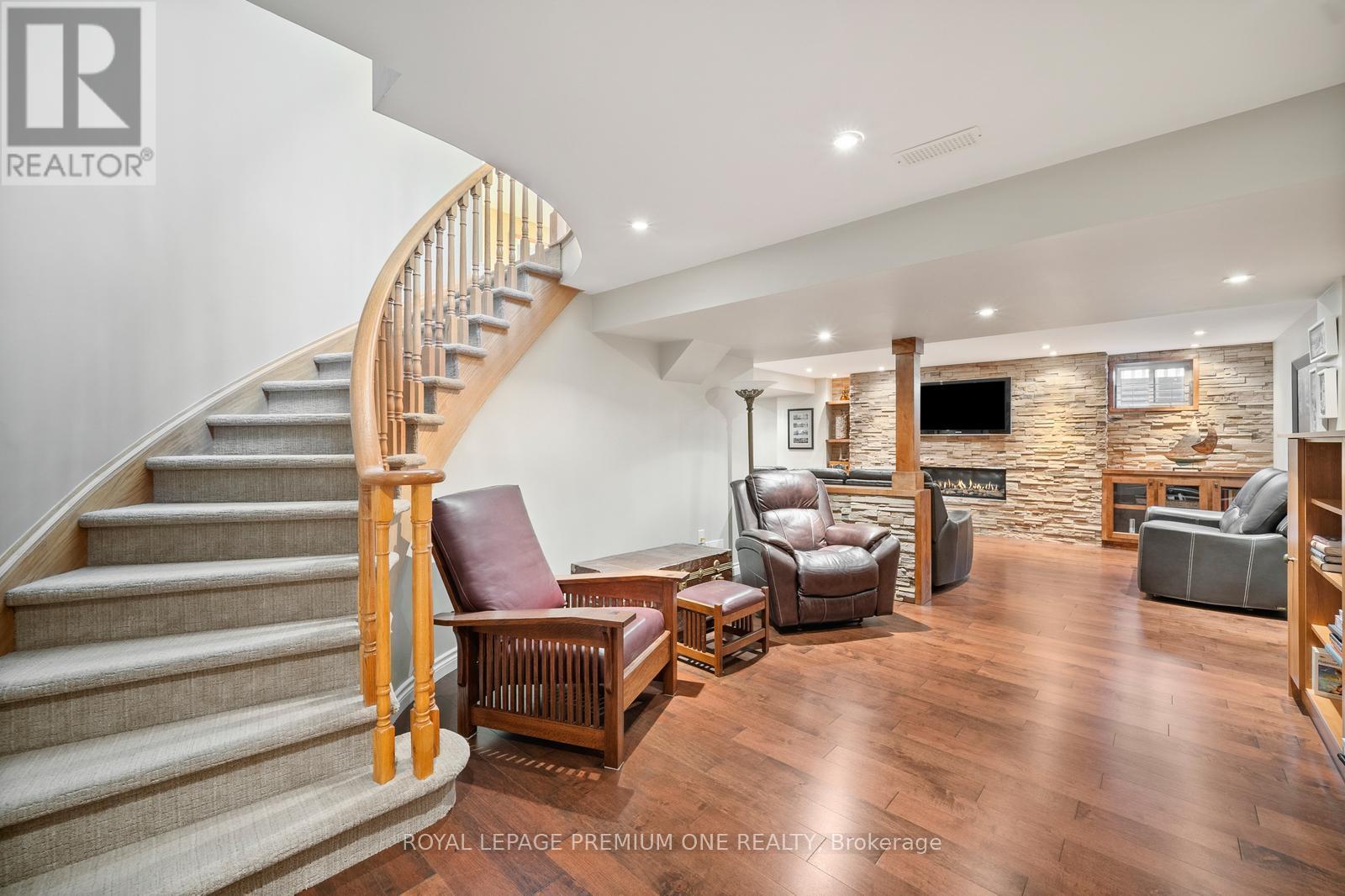 536 Village Parkway, Markham (Unionville), Ontario  L3R 9N5 - Photo 32 - N12443262
