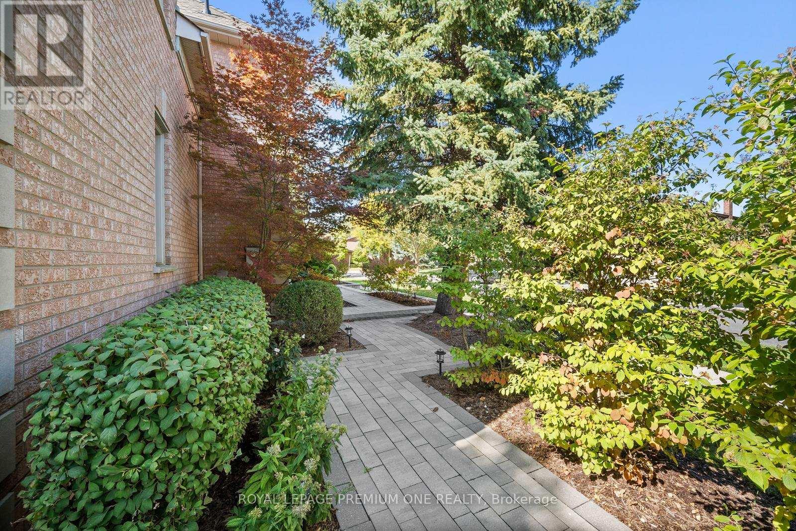 536 Village Parkway, Markham (Unionville), Ontario  L3R 9N5 - Photo 37 - N12443262