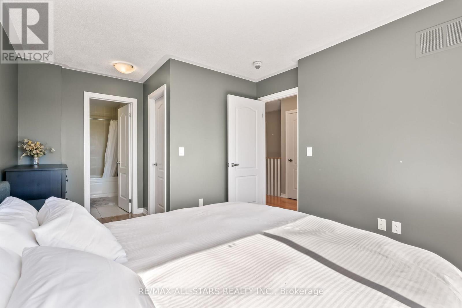 243 Boadway Crescent, Whitchurch-Stouffville, Ontario  L4A 1Y4 - Photo 23 - N12443306