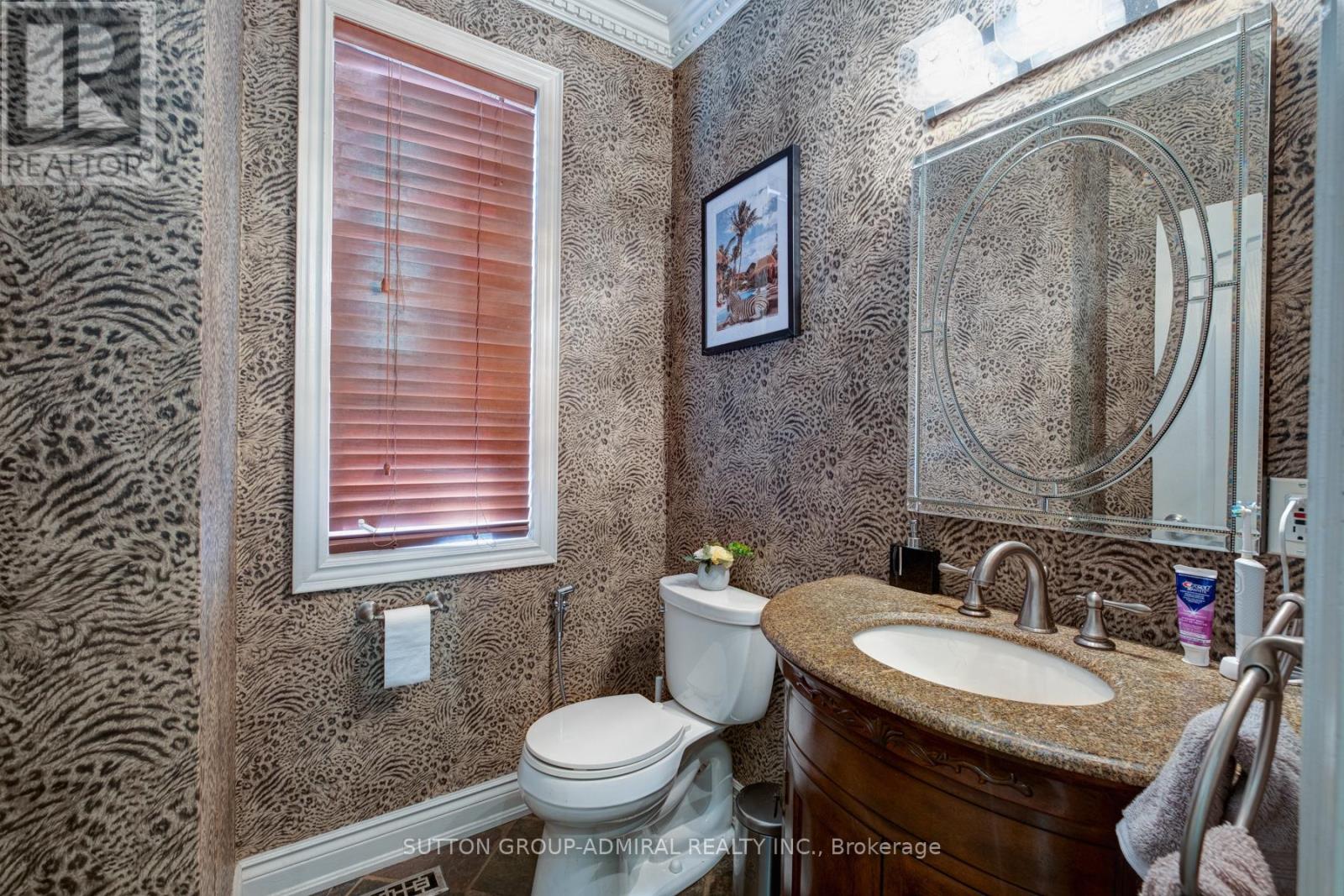 70 Kilkenny Trail, Bradford West Gwillimbury, Ontario  L3Z 3C5 - Photo 17 - N12443349