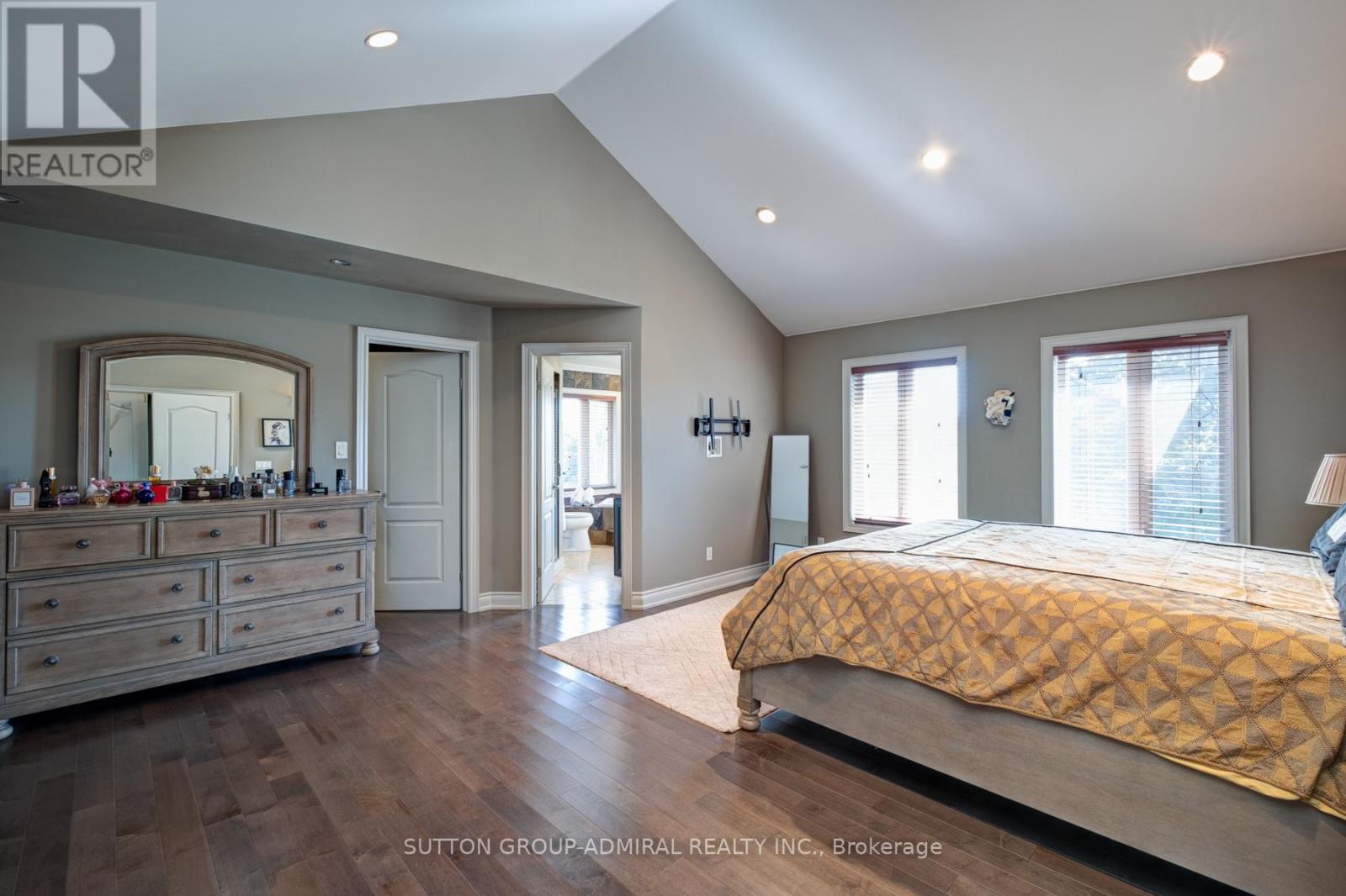 70 Kilkenny Trail, Bradford West Gwillimbury, Ontario  L3Z 3C5 - Photo 21 - N12443349